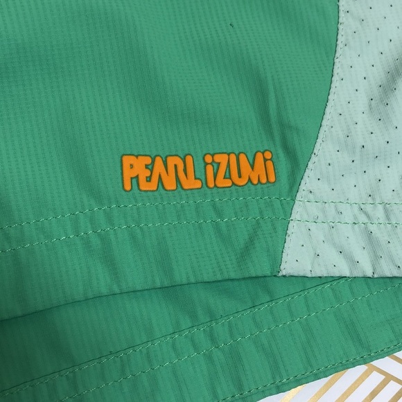 Pearl Izumi green running short - Picture 5 of 8